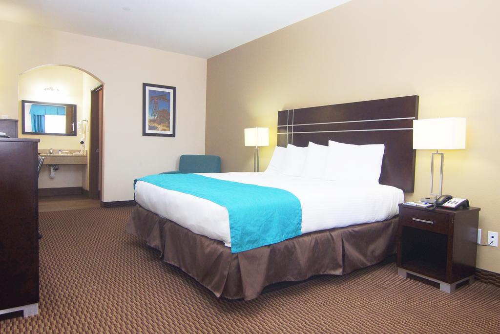 Americas Best Value Inn & Suites Cuero Room photo